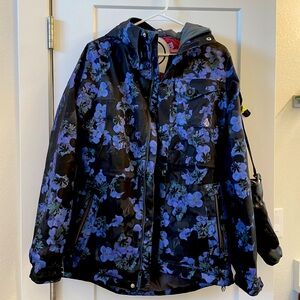 Volcom women’s snowboard jacket and matching mittens size M